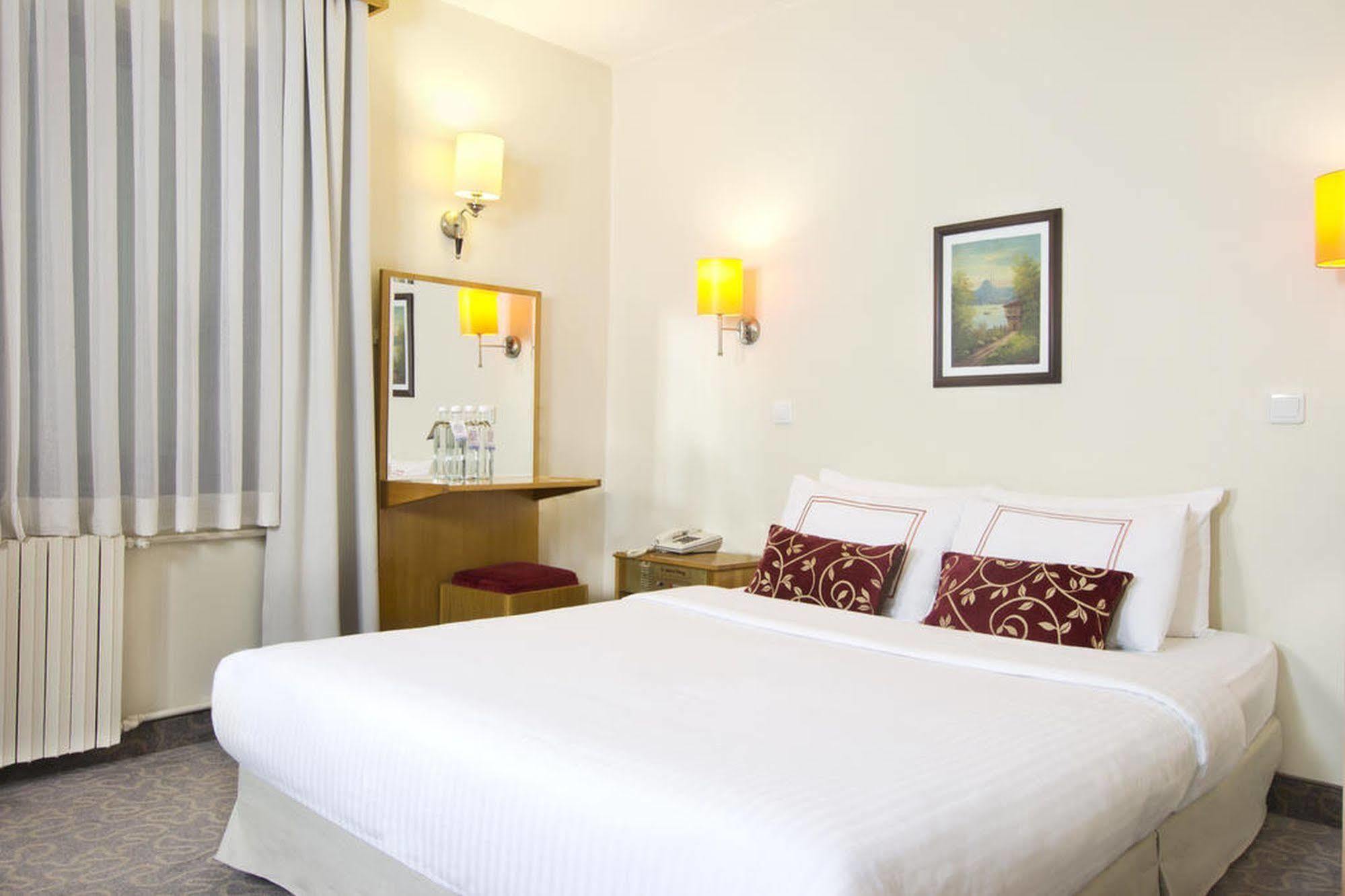 Ilkay Hotel 이스탄불 외부 사진